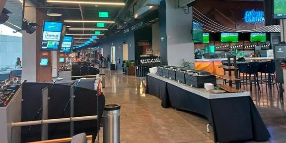 SKY BAR 7